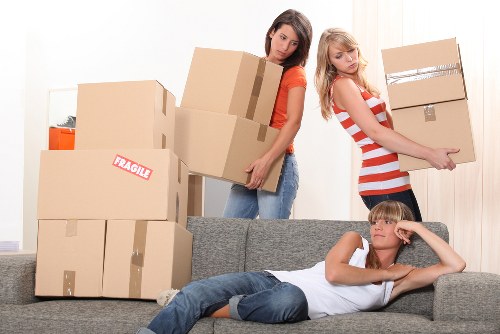 Man and van service supporting a flat move near Rayners Lane station